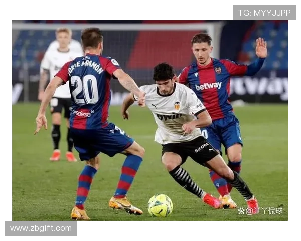 瓦伦西亚两球胜莱万特主场强势