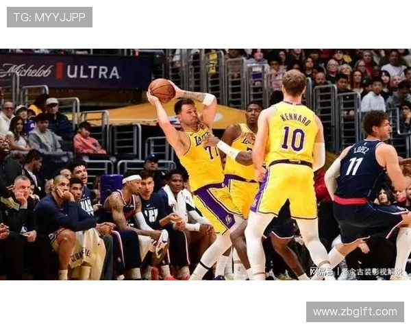 湖人险胜快船三喜一忧新援给力